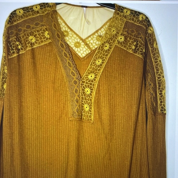 NWOT - Free People Lola Long Sleeve Mustard Colored Top Size XS P2P: 28 - Picture 5 of 15